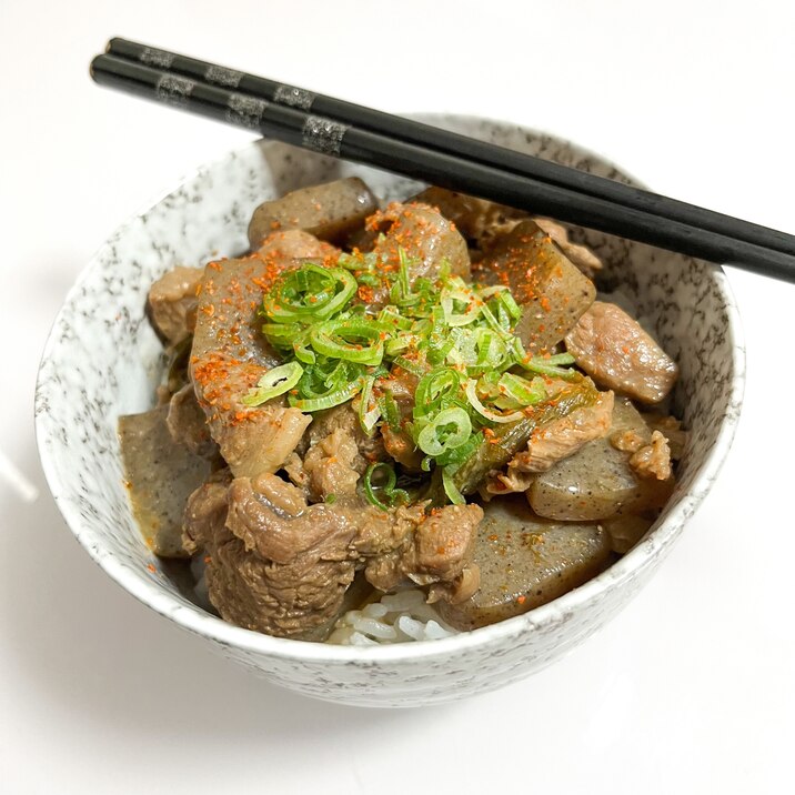 簡単材料で! ~どて煮丼 ~